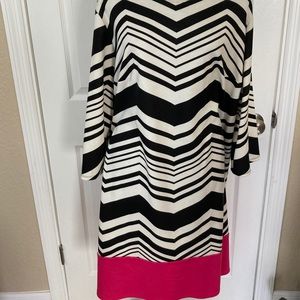 Avenue 18/20 women’s geometric long sleeve dress